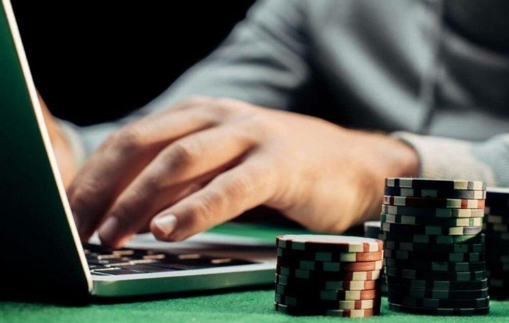 Khám phá top game bài đổi thưởng hot nhất hiện nay cùng top game bài đổi thưởng uy tín