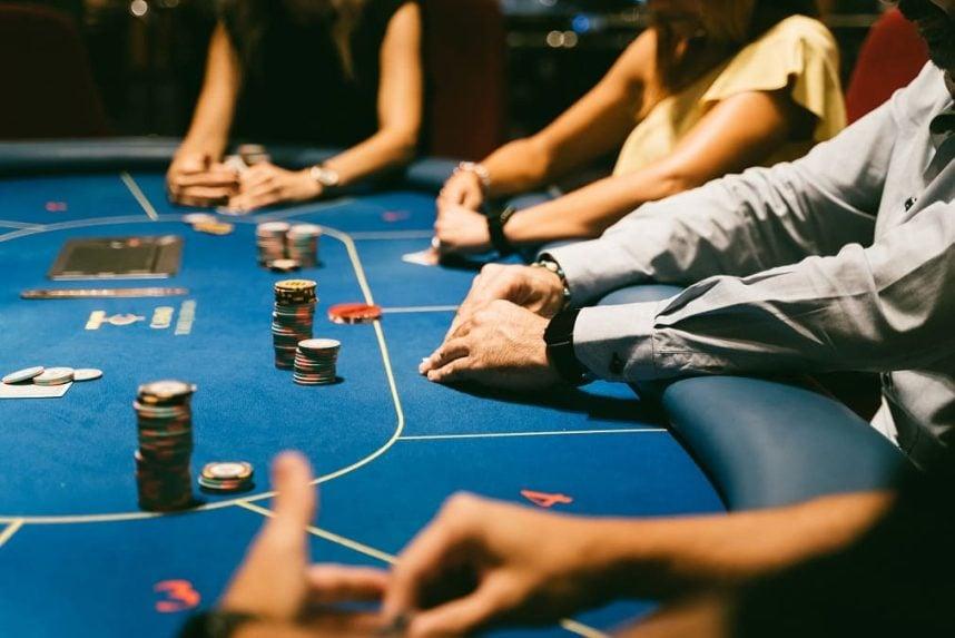 Khám phá cách chơi video poker online gratis và bí quyết thắng lớn