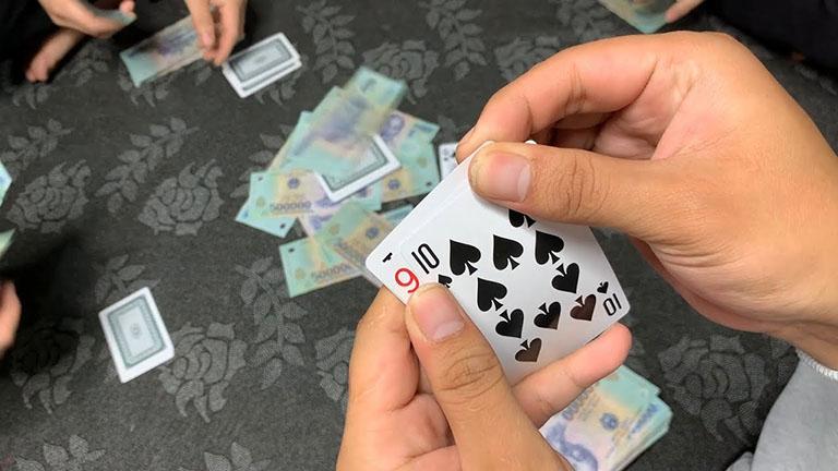 Khám phá các trò chơi dân gian dành cho người lớn và những cách chơi các trò chơi dân gian đầy thú vị